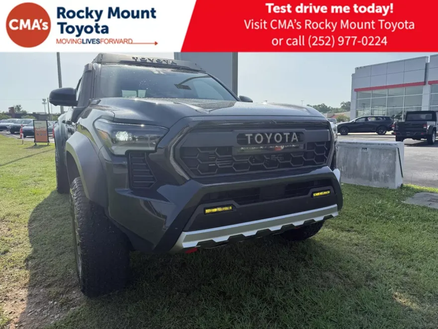 2025 Toyota Tacoma Trailhunter photo 1