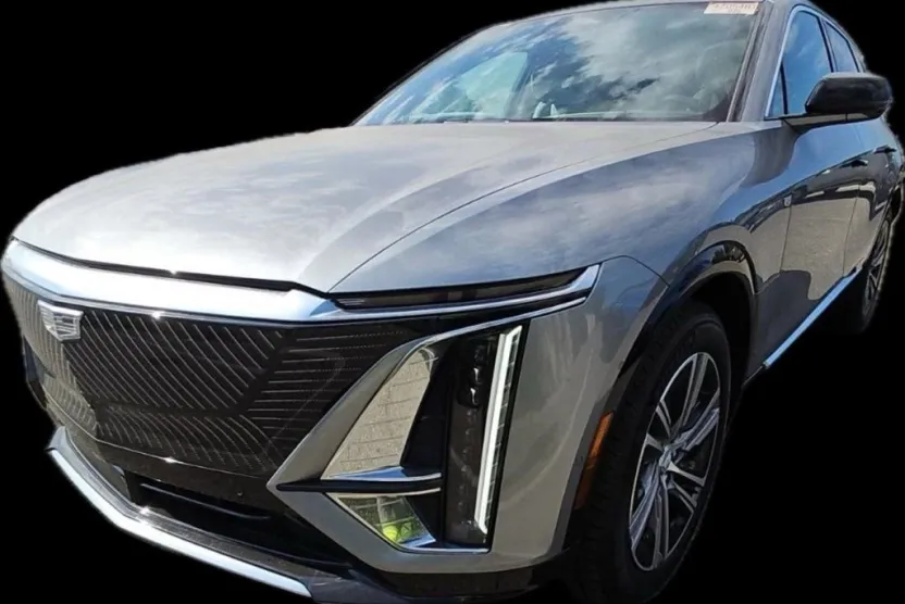 2024 Cadillac Lyriq Luxury photo 1
