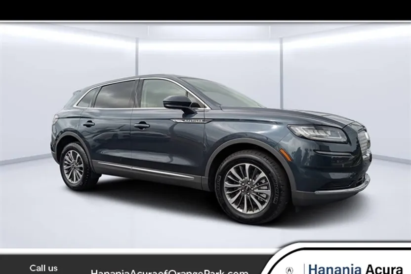 2023 Lincoln Nautilus Standard photo 1