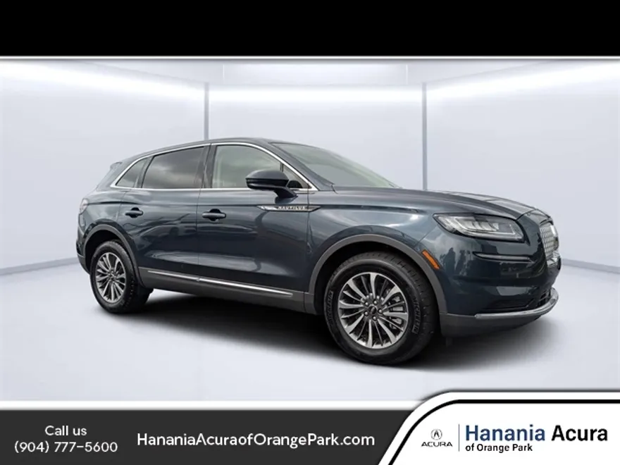 2023 Lincoln Nautilus Standard photo 1