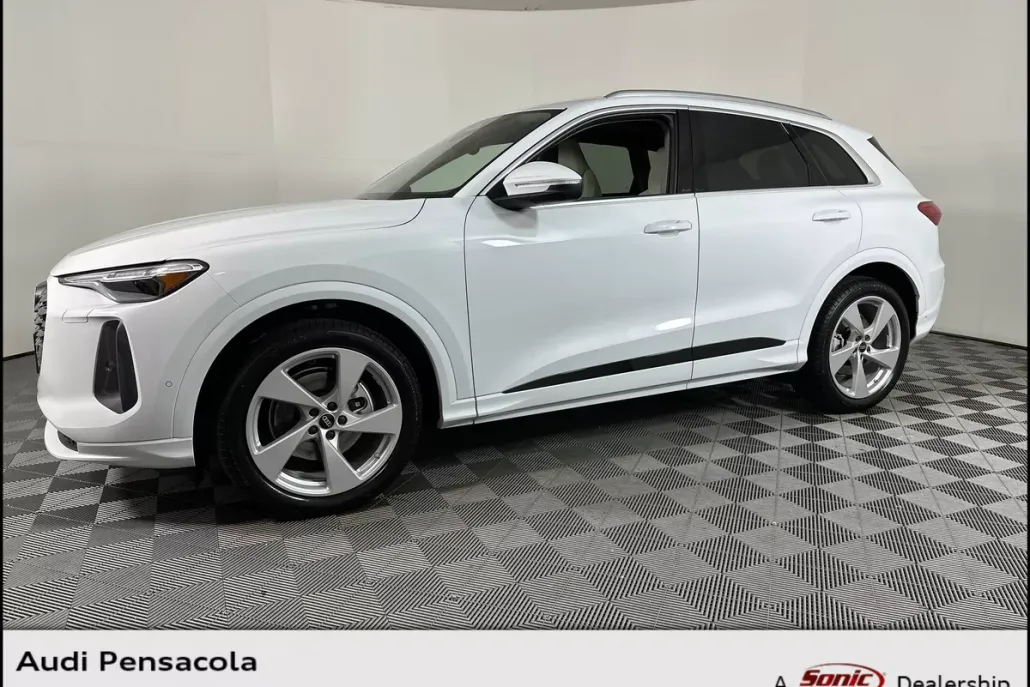 2025 Audi Q5 2.0T Prestige photo 1