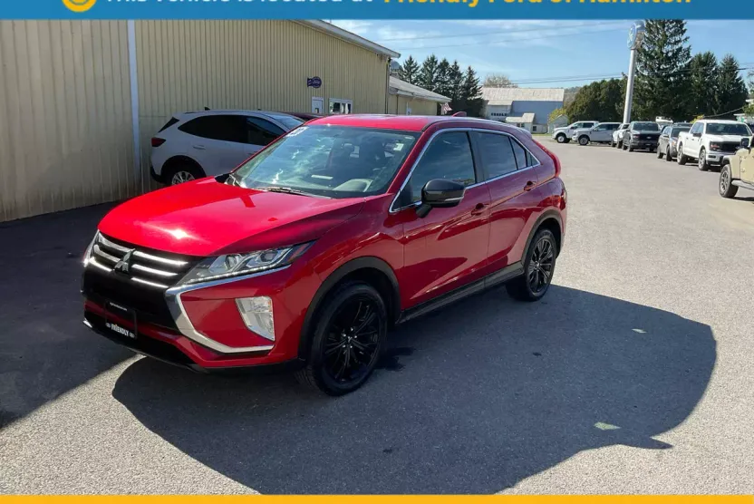 2020 Mitsubishi Eclipse Cross LE photo 1