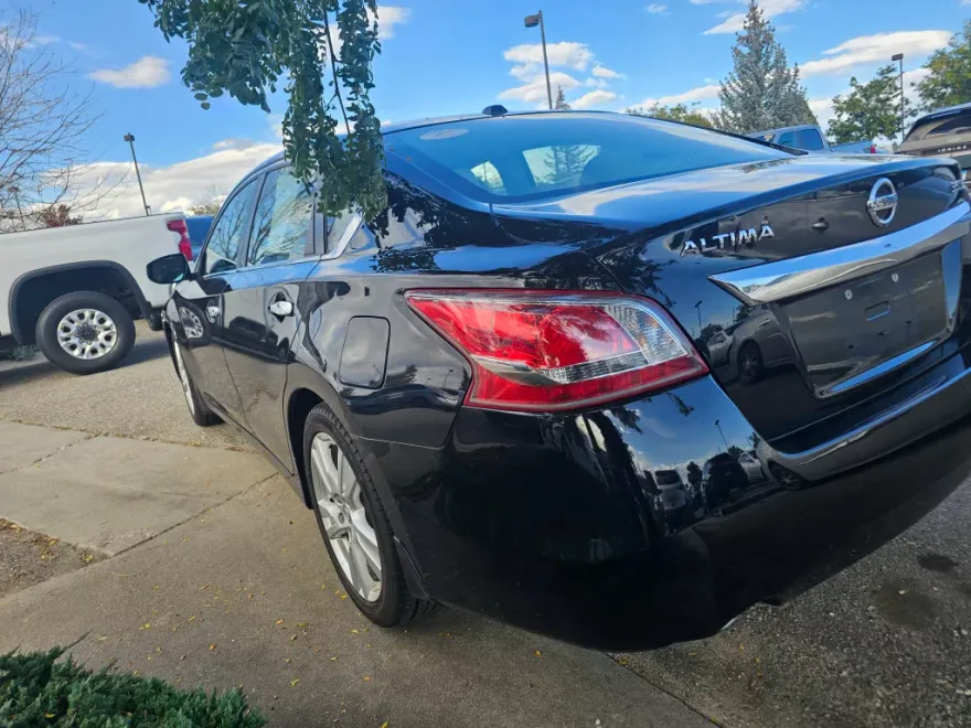 2013 Nissan Altima 3.5 SL photo 1