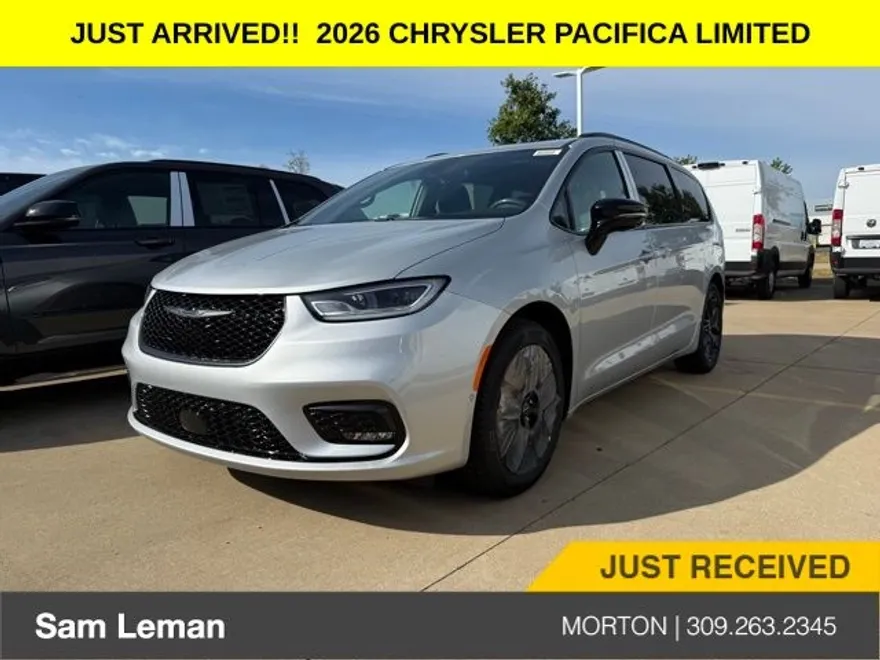 2026 Chrysler Pacifica Limited photo 2