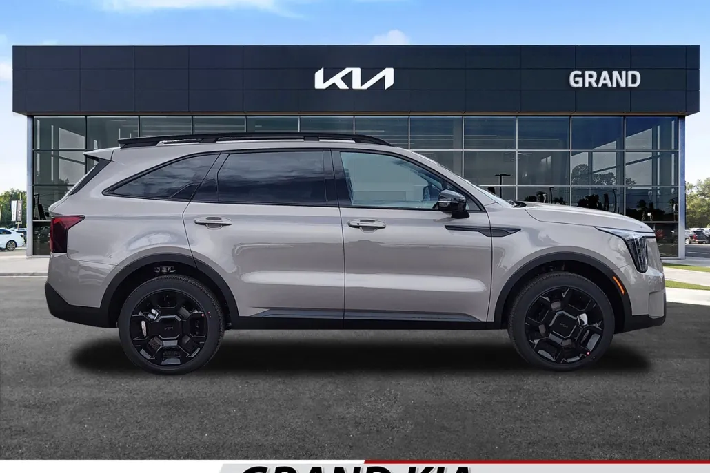 2025 Kia Sorento X-Line EX photo 1