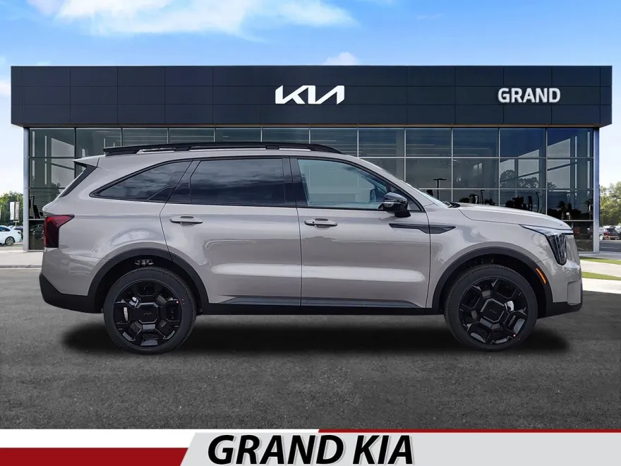 2025 Kia Sorento X-Line EX photo 1