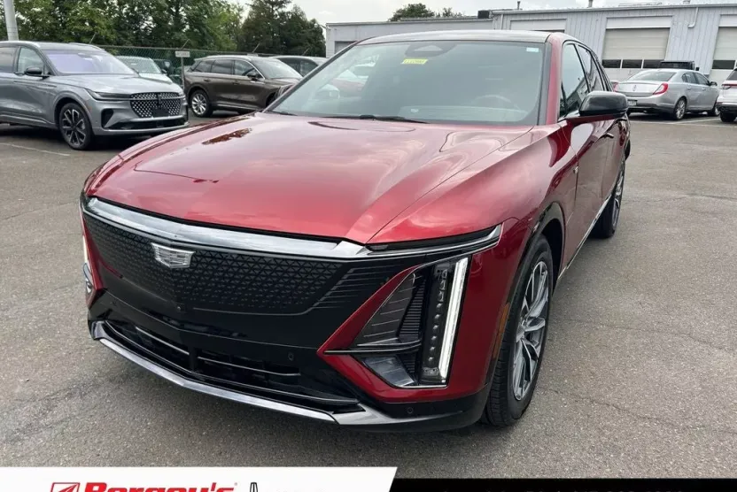 2024 Cadillac Lyriq Sport photo 1