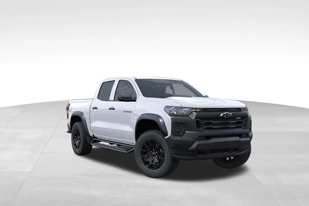 2026 Chevrolet Colorado Trail Boss photo 1