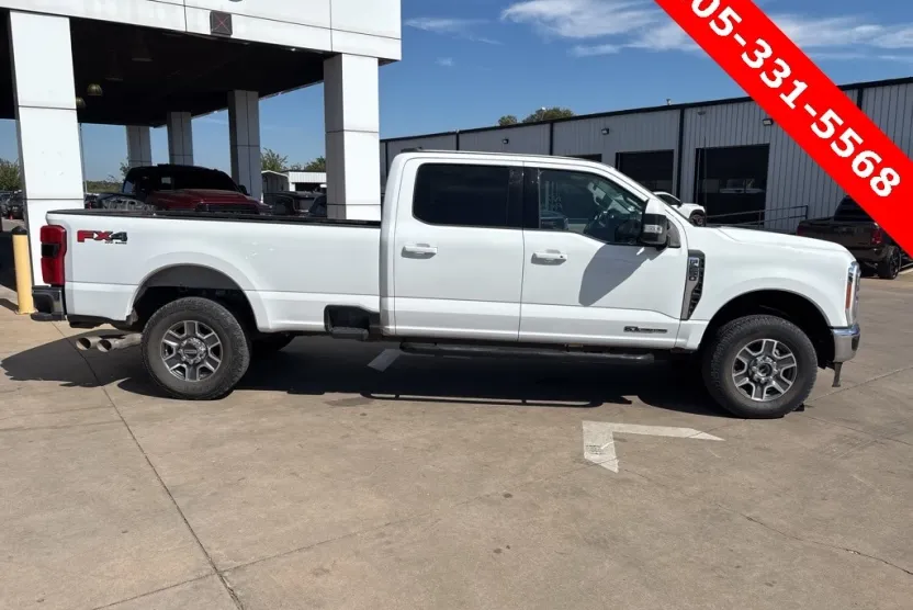2023 Ford F-250 Lariat photo 1