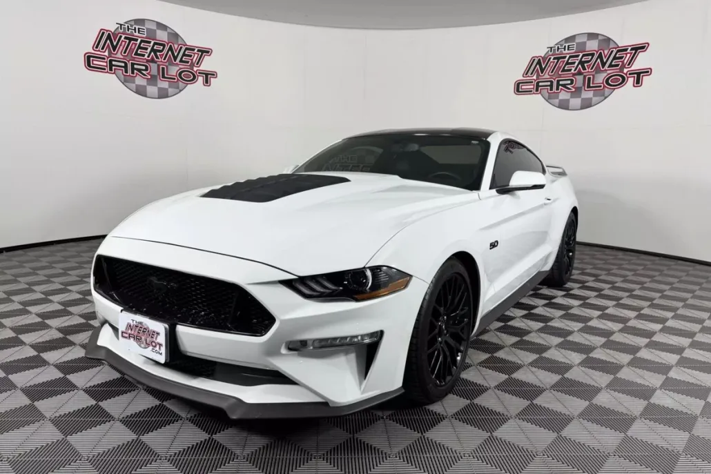 2020 Ford Mustang GT Premium photo 1
