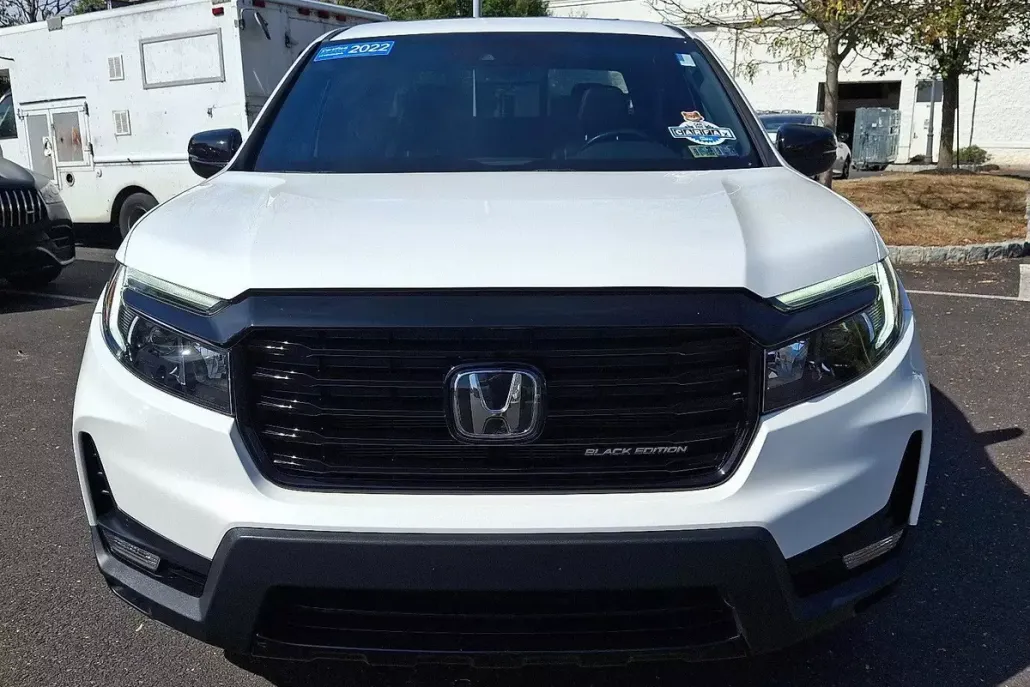 2022 Honda Ridgeline Black Edition photo 1