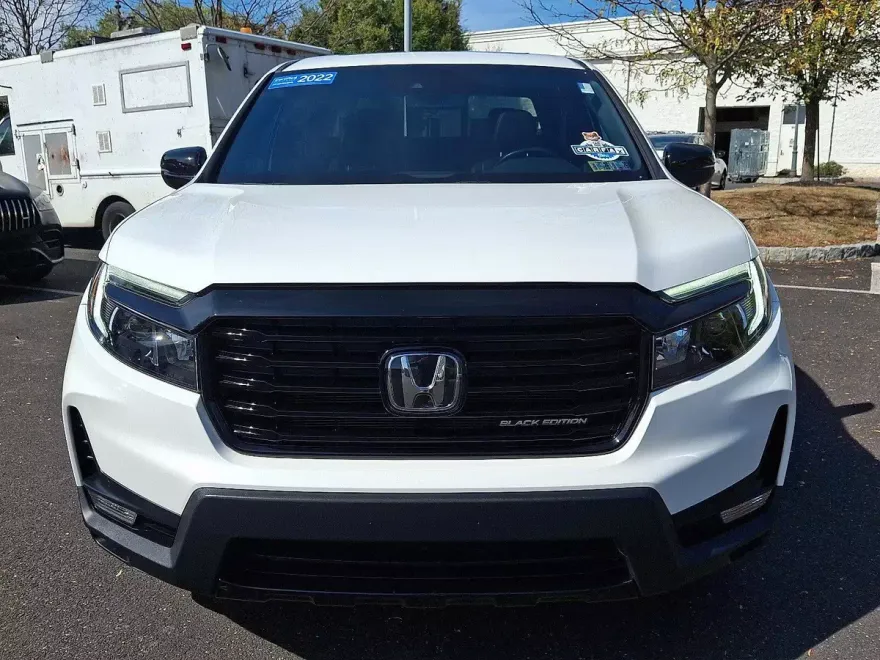 2022 Honda Ridgeline Black Edition photo 1