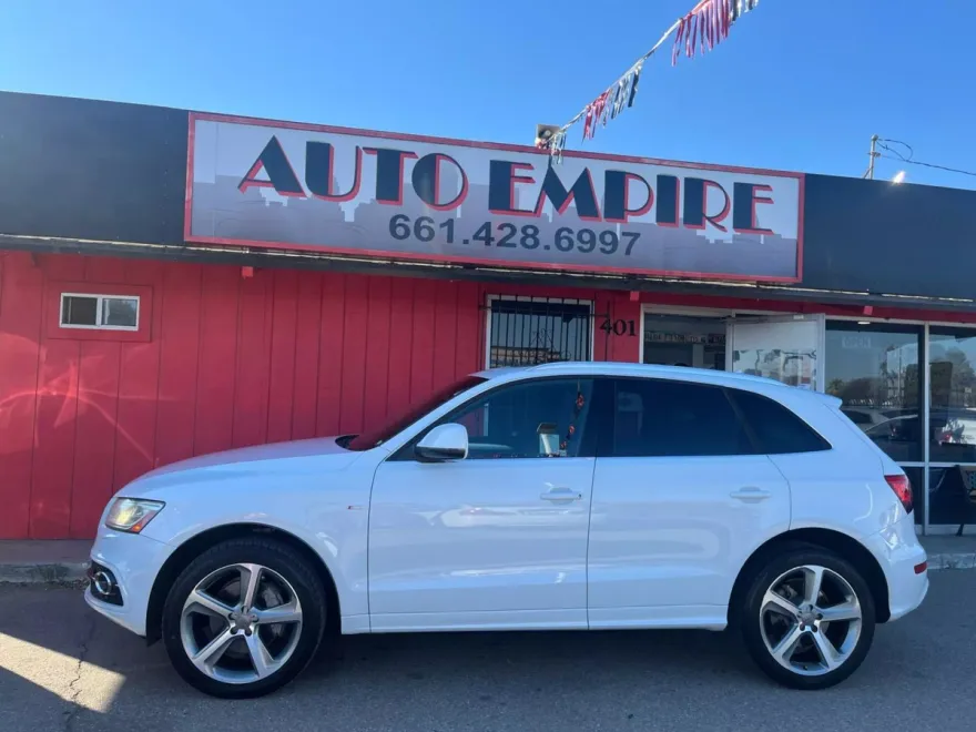 2013 Audi Q5 3.0T Prestige photo 1
