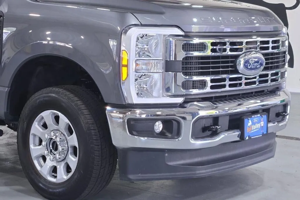 2024 Ford F-250 XLT photo 1
