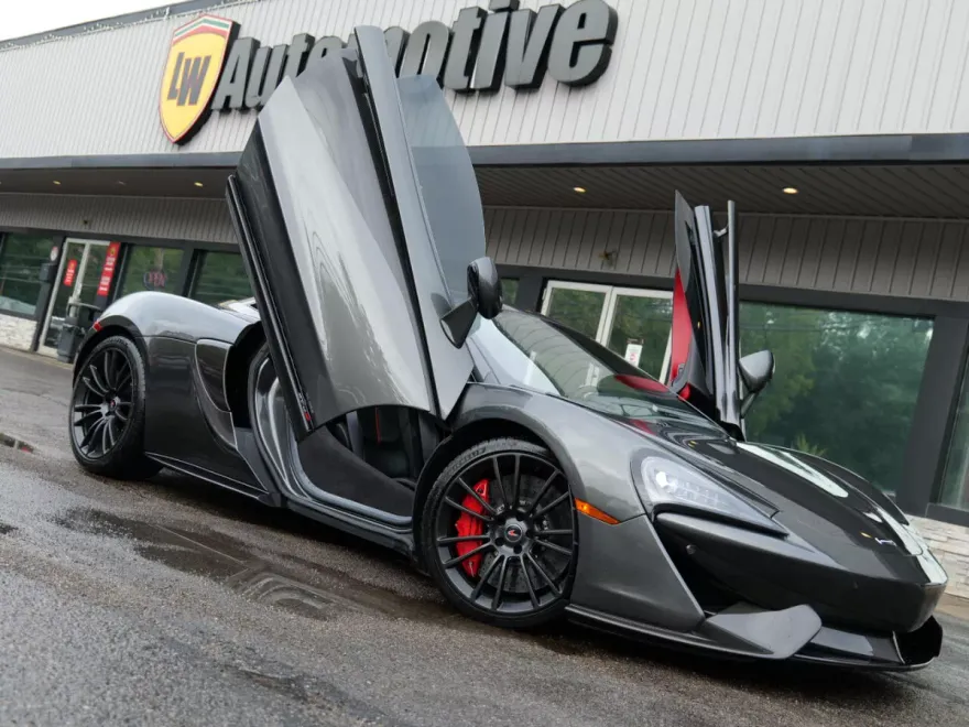 2016 Mclaren 570S Coupe S photo 1