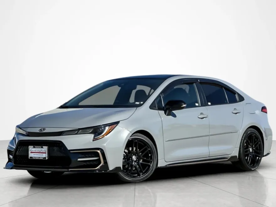 2022 Toyota Corolla SE photo 1