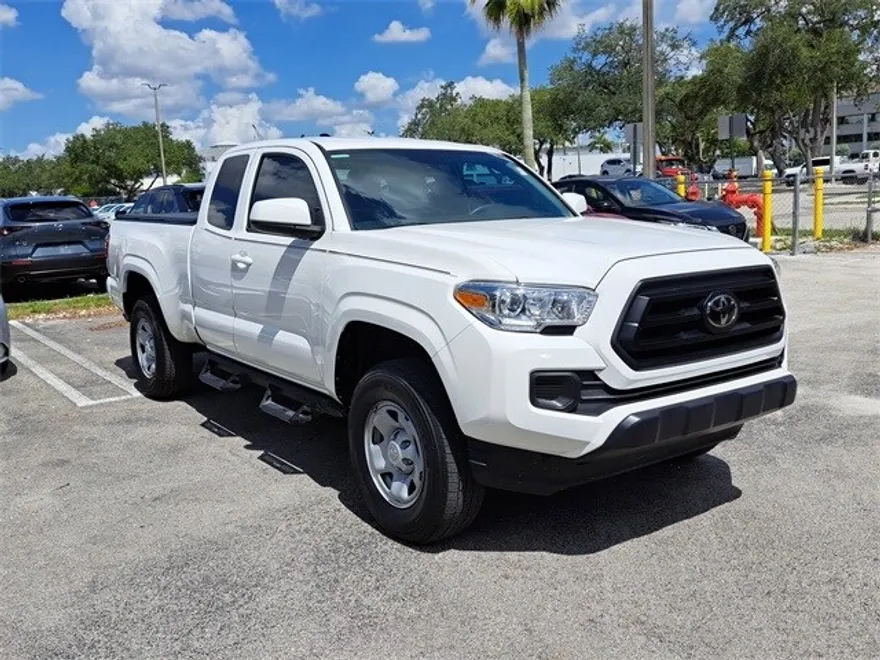 2023 Toyota Tacoma SR photo 1