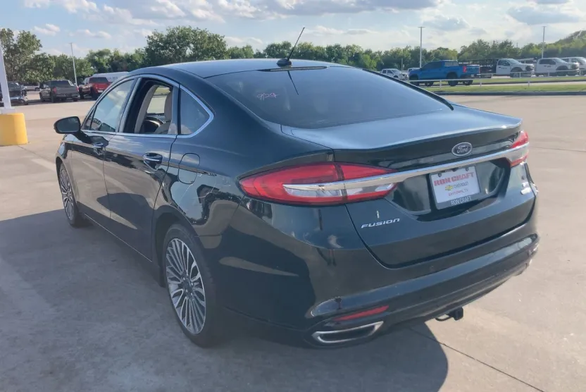 2017 Ford Fusion SE photo 1