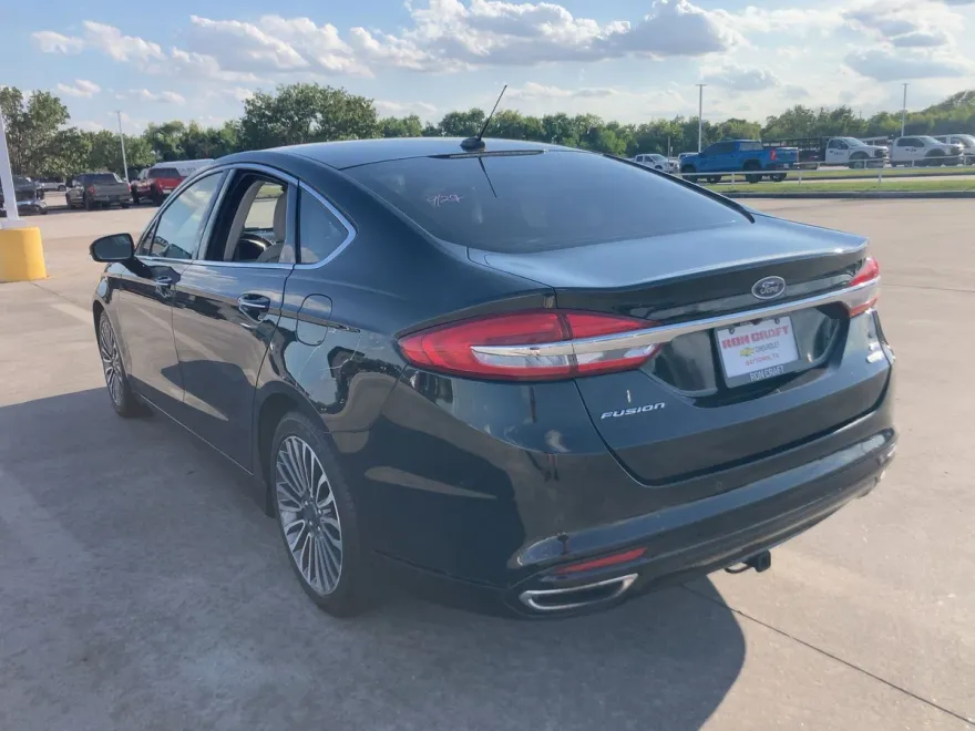 2017 Ford Fusion SE photo 1