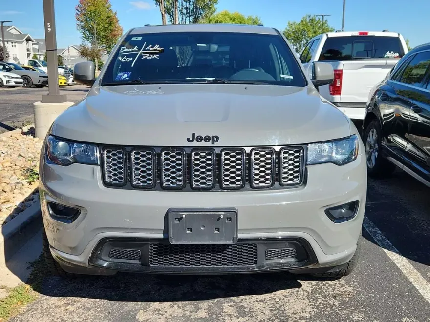 2020 Jeep Grand Cherokee Altitude photo 1