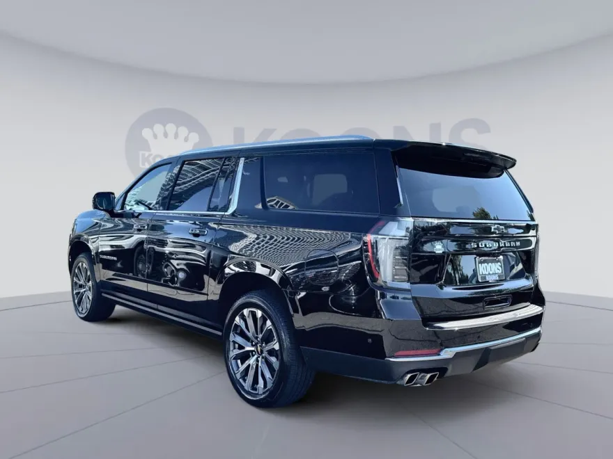 2025 Chevrolet Suburban High Country photo 1