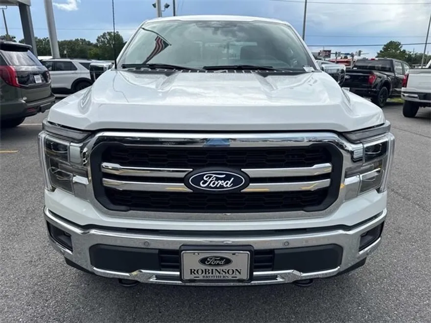2025 Ford F-150 Lariat photo 1