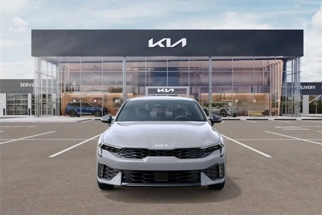 2026 Kia K5 GT-Line photo 1