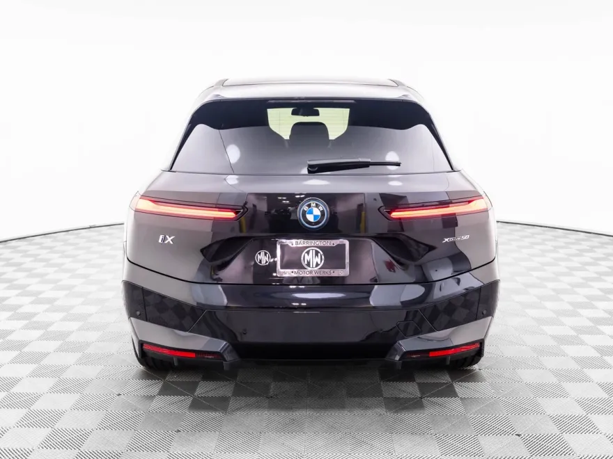 2025 Bmw iX photo 1