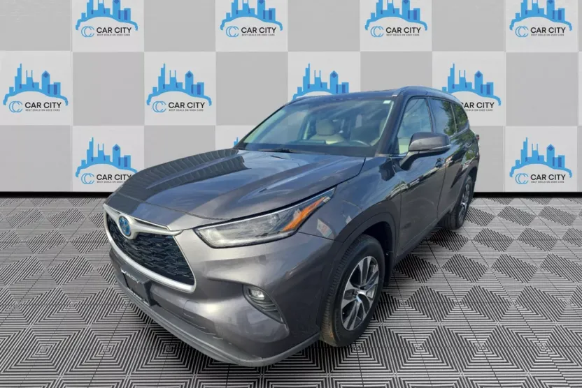 2021 Toyota Highlander Hybrid XLE photo 1