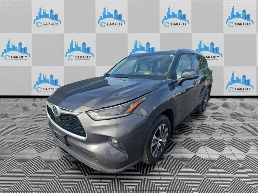 2021 Toyota Highlander Hybrid XLE photo 1