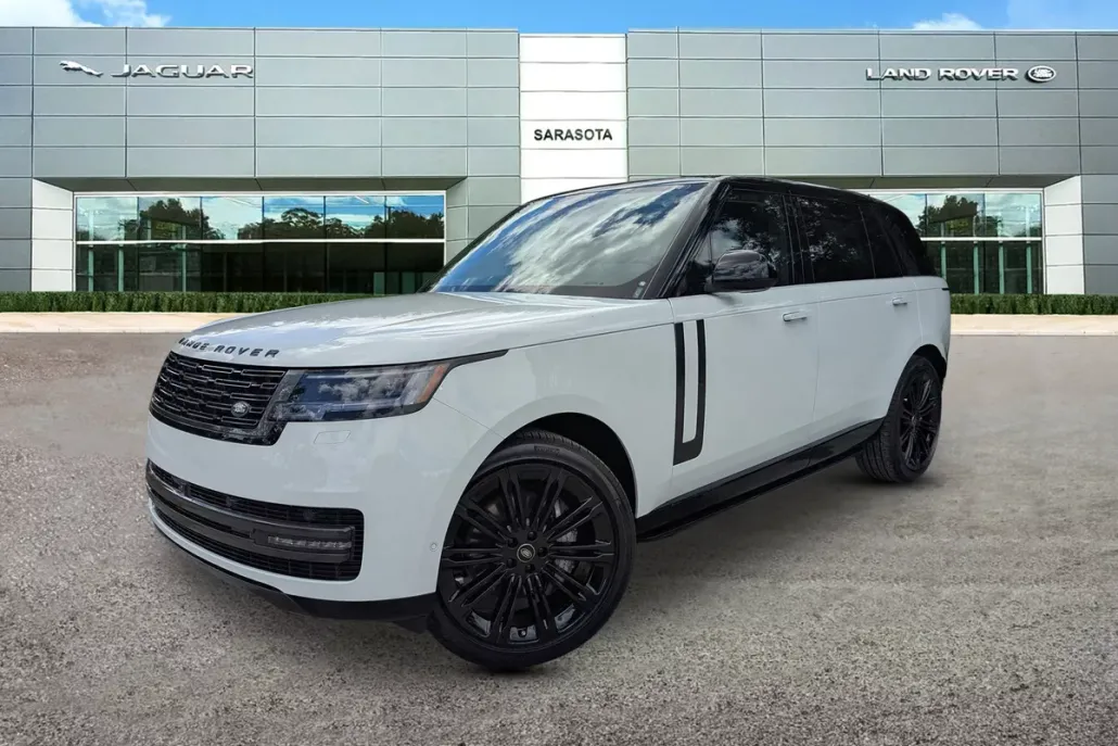 2025 Land Rover Range Rover SE photo 1