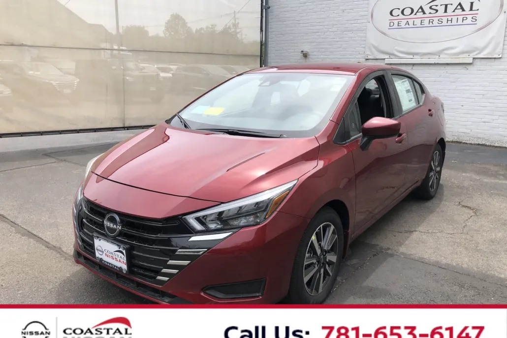 2025 Nissan Versa SV photo 1