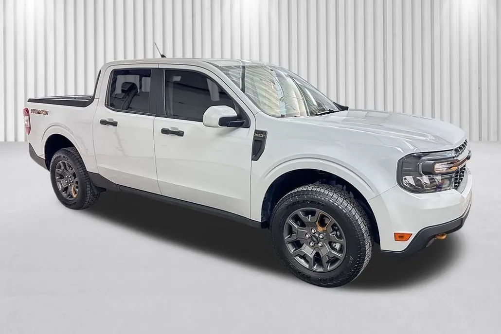 2023 Ford Maverick XLT Tremor photo 1