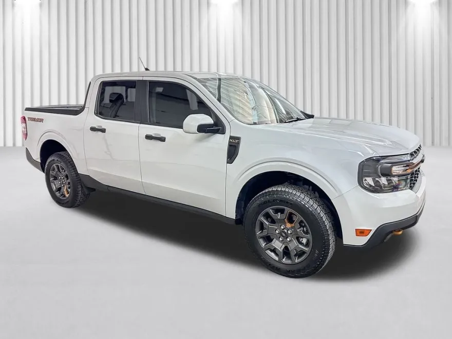 2023 Ford Maverick XLT Tremor photo 1