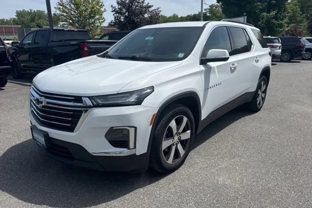 2022 Chevrolet Traverse Leather photo 1