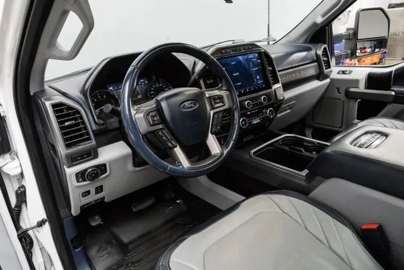 2022 Ford F-450 Limited photo 1