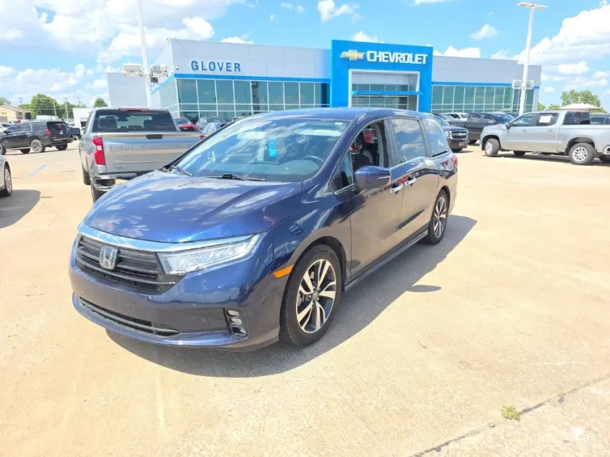 2023 Honda Odyssey Touring photo 1