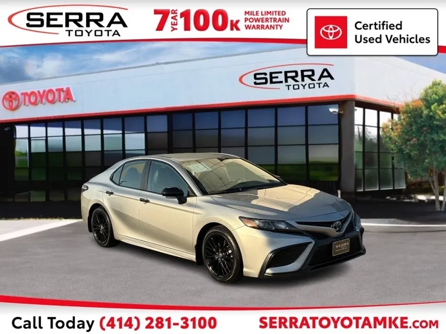 2022 Toyota Camry Hybrid photo 1