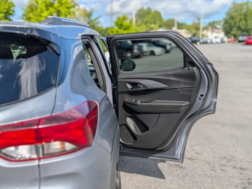 2021 Chevrolet Trailblazer LT photo 1