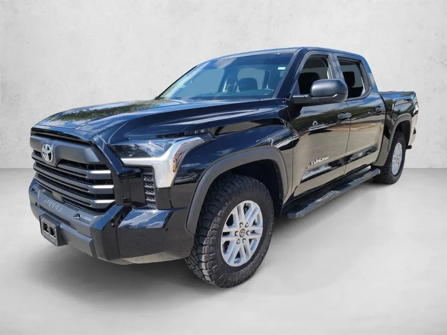2024 Toyota Tundra SR5 photo 1