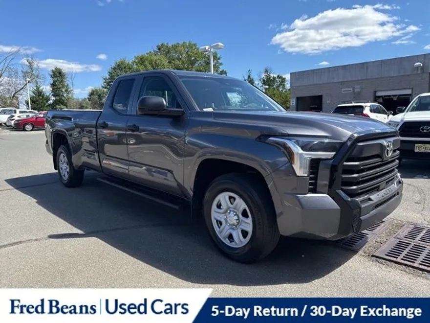 2023 Toyota Tundra SR photo 1