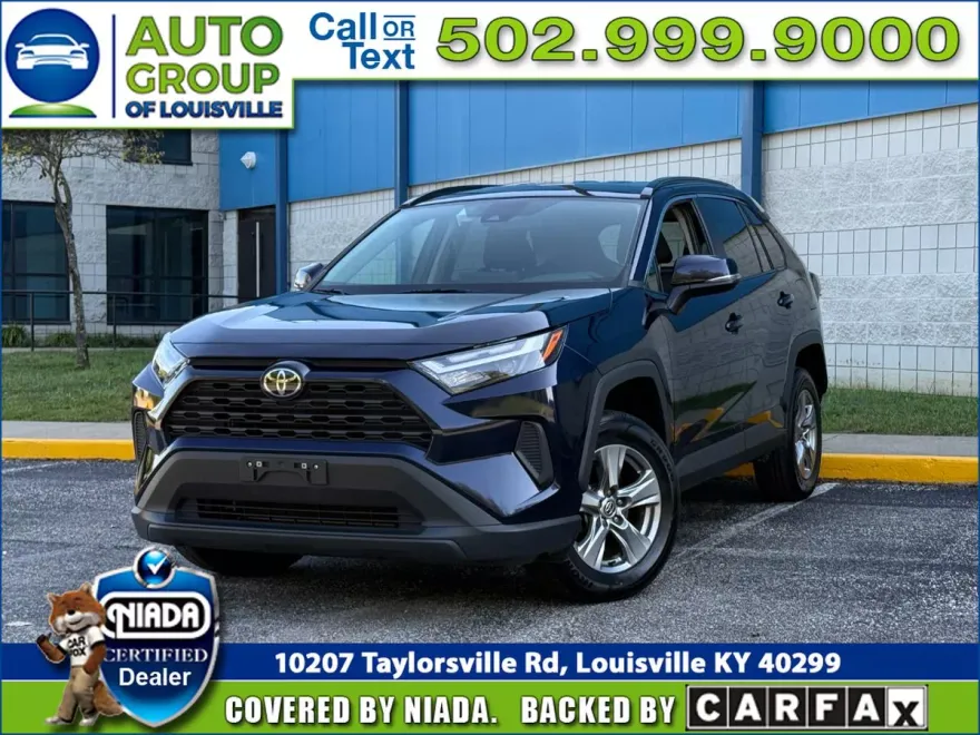 2023 Toyota RAV4 XLE photo 1