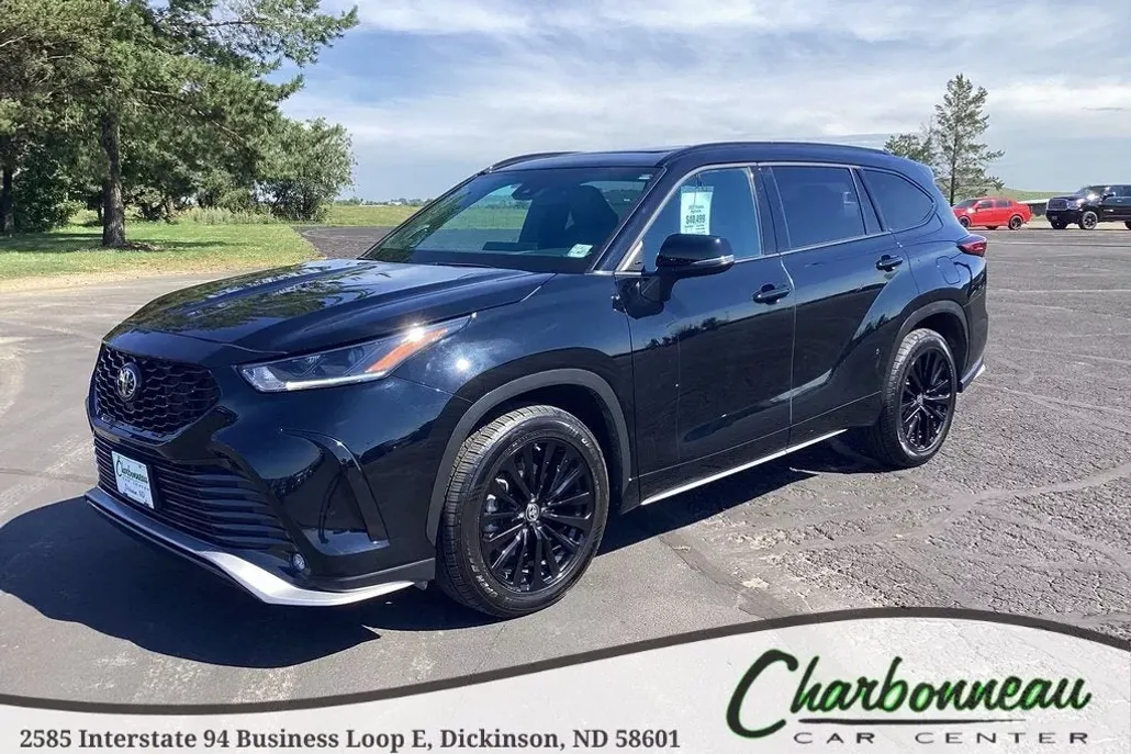2023 Toyota Highlander L photo 1