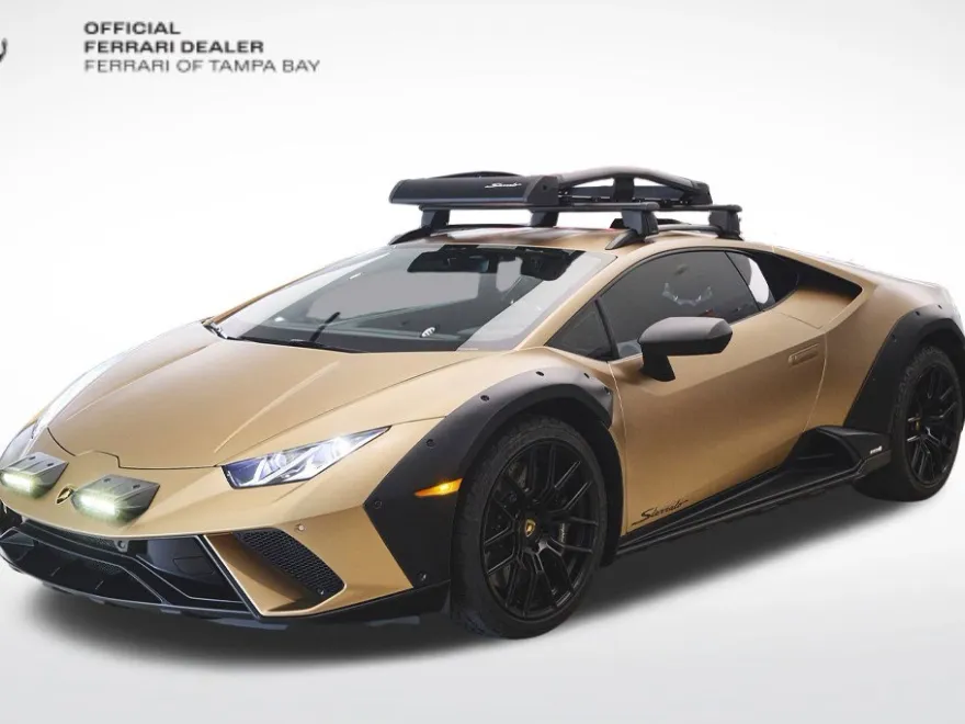 2024 Lamborghini Huracan Sterrato photo 1