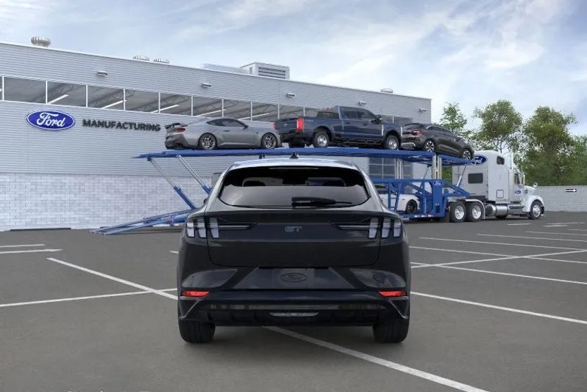 2025 Ford Mustang Mach-E GT photo 1