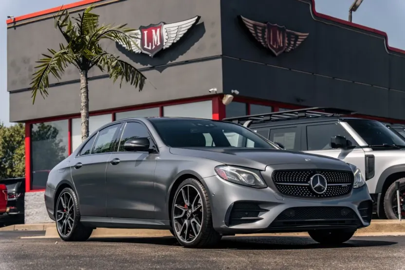 2017 Mercedes Benz E AMG 43 photo 1