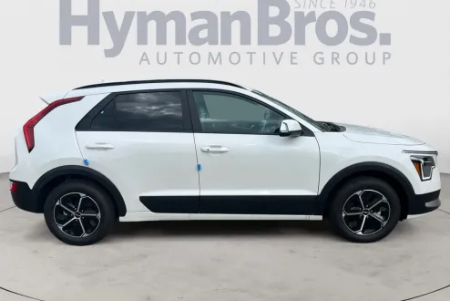 2025 Kia Niro EX photo 2