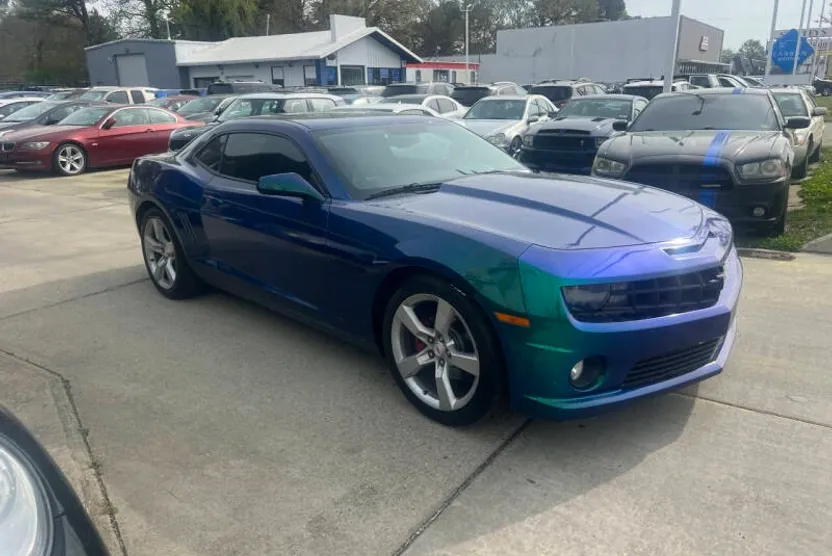 2011 Chevrolet Camaro Coupe 2LT photo 1