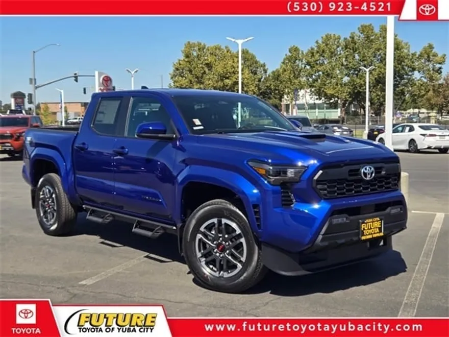 2025 Toyota Tacoma TRD Sport photo 1
