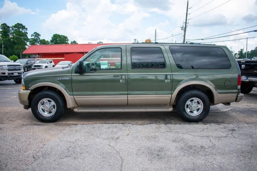 2003 Ford Excursion Eddie Bauer photo 1